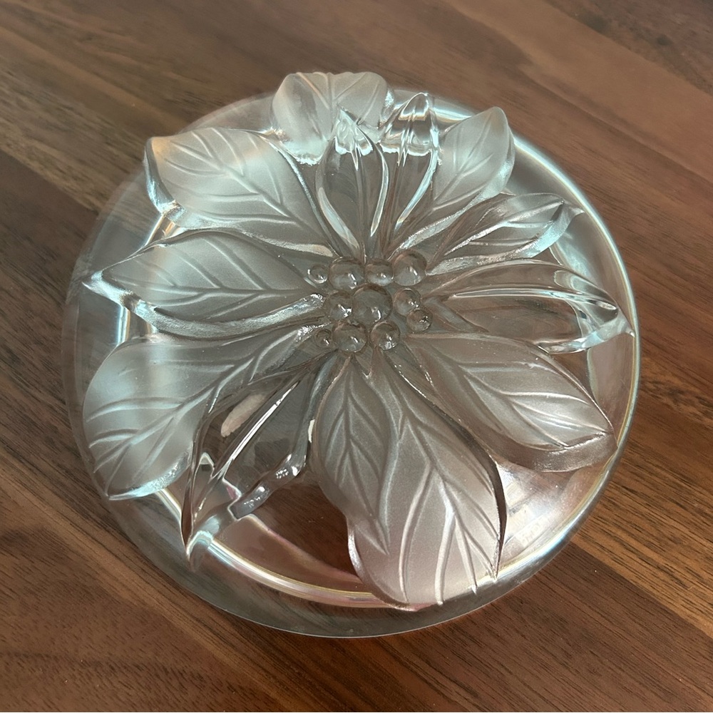 Poinsettia Candy Dish - Picture 6 of 6